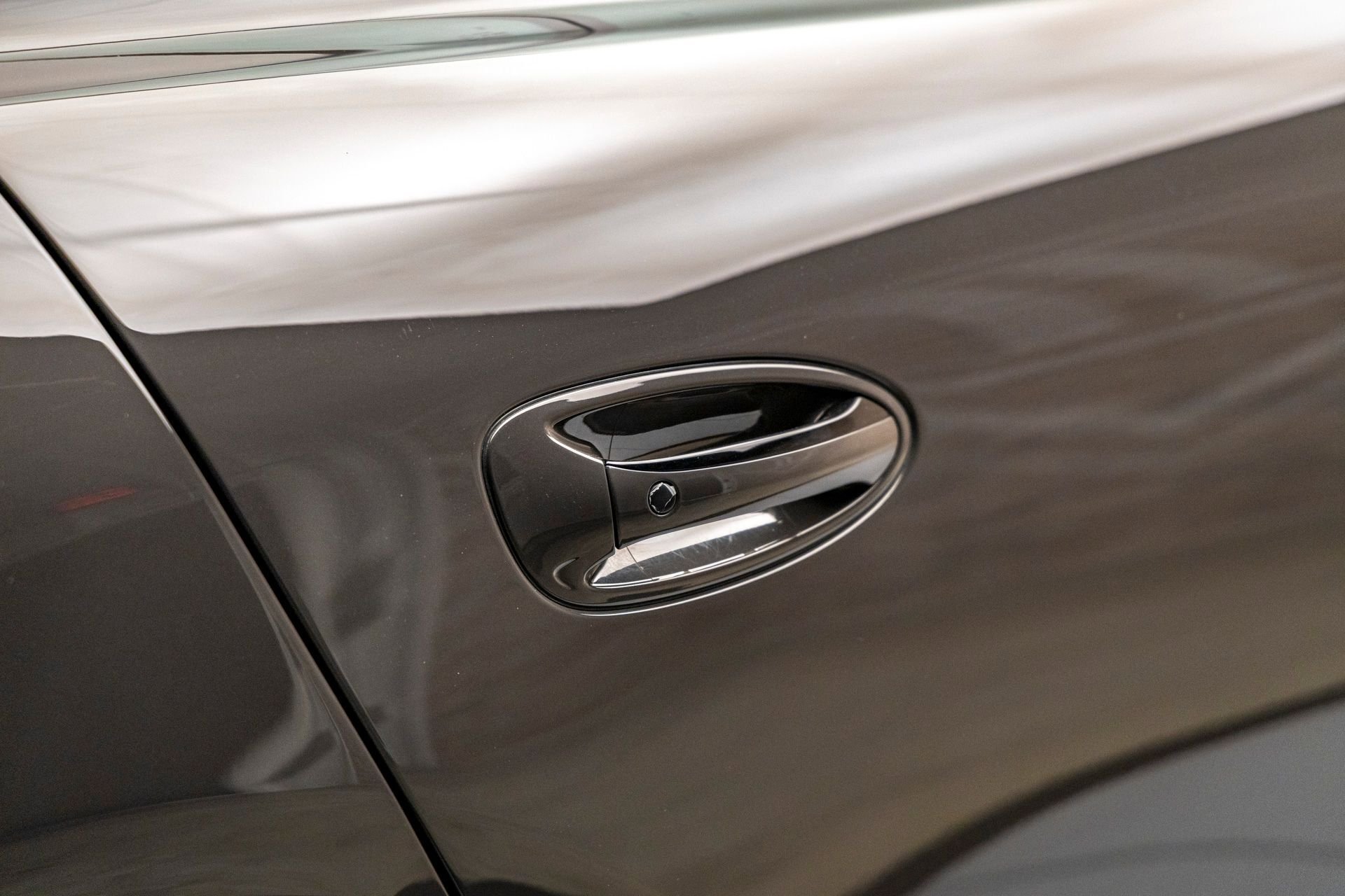 Used 2016 Porsche Panamera Turbo S image 32