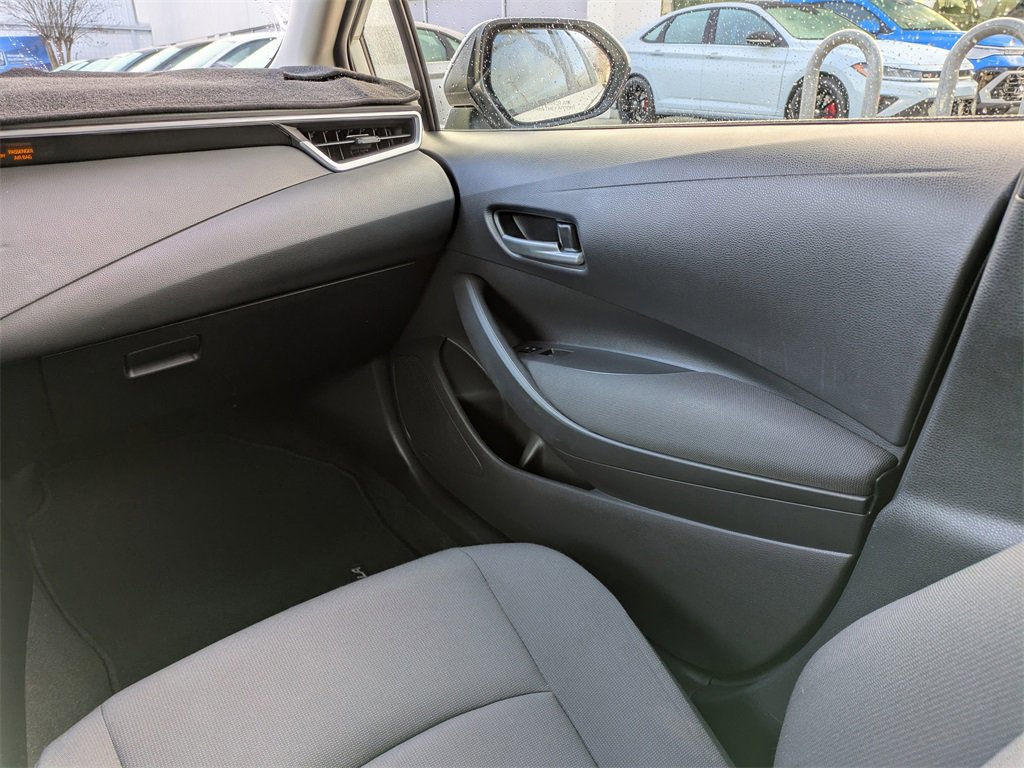 Used 2020 Toyota Corolla LE w/ LE Premium Package image 18