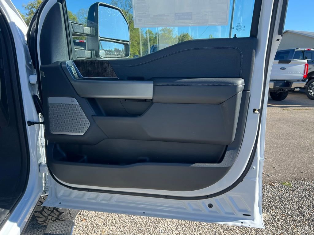 New 2026 Ford F250 Lariat w/ Tremor Off-Road Package image 21