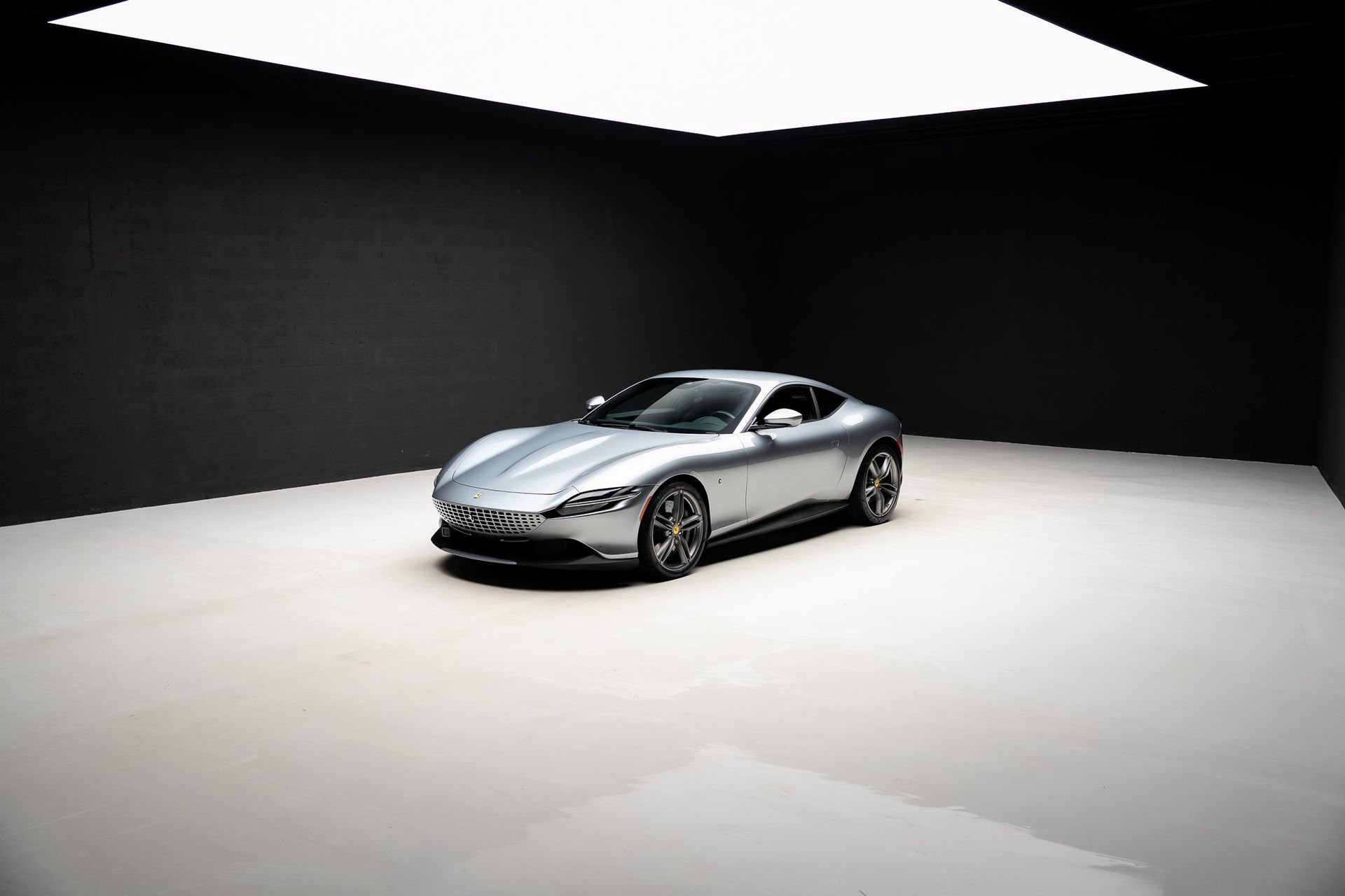 Used 2021 Ferrari Roma RWD image 82