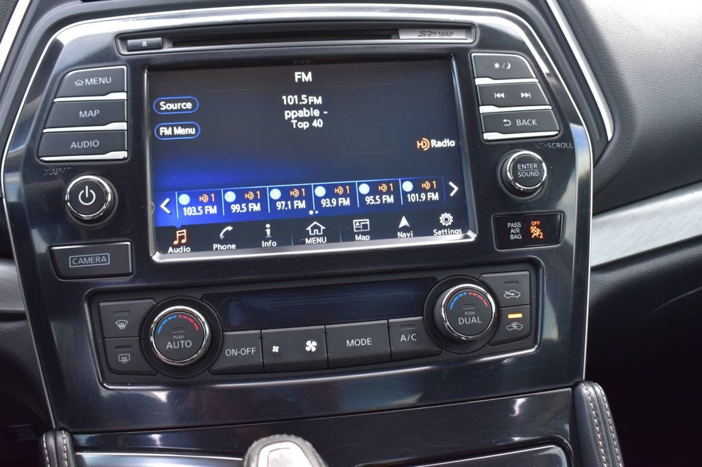Used 2017 Nissan Maxima FWD image 18