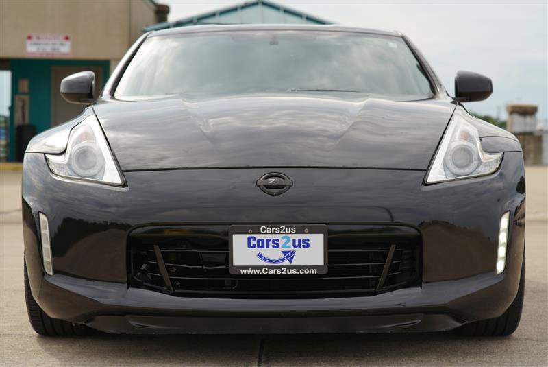 Used 2014 Nissan 370Z Touring w/ Sport Package RWD image 9