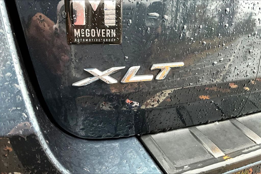 Used 2023 Ford Explorer XLT image 23