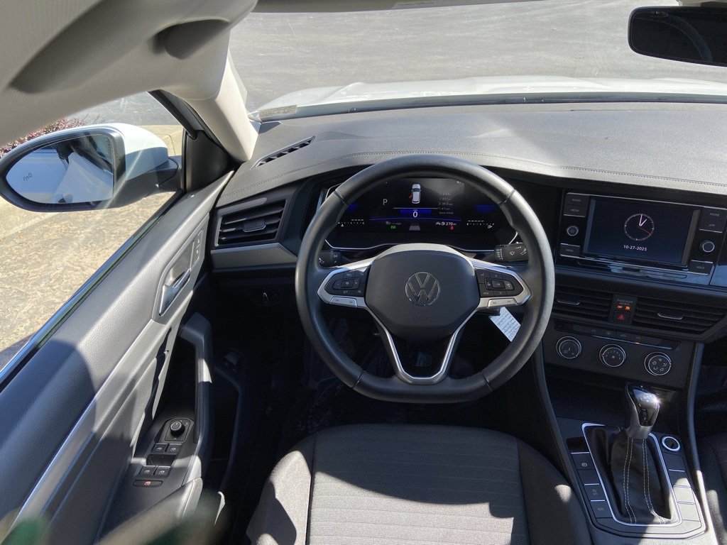 Used 2024 Volkswagen Jetta S image 8