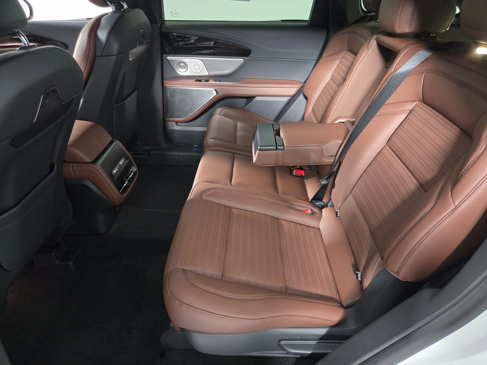 New 2026 Lincoln Nautilus Reserve AWD/4WD image 14