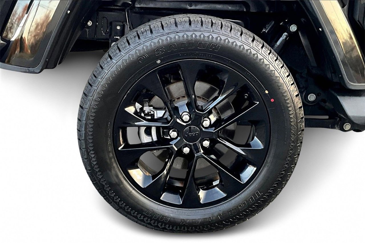 Certified 2023 Jeep Gladiator Overland image 34