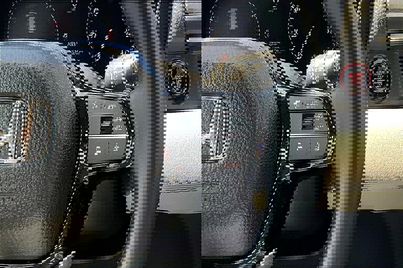 Used 2025 Honda Pilot EX-L image 15