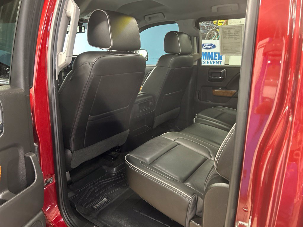 Used 2018 Chevrolet Silverado 1500 High Country AWD/4WD image 34