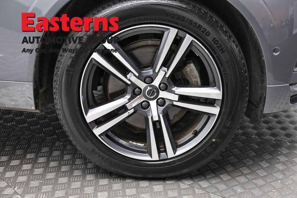 Used 2019 Volvo XC60 T6 Momentum w/ Premium Package image 32