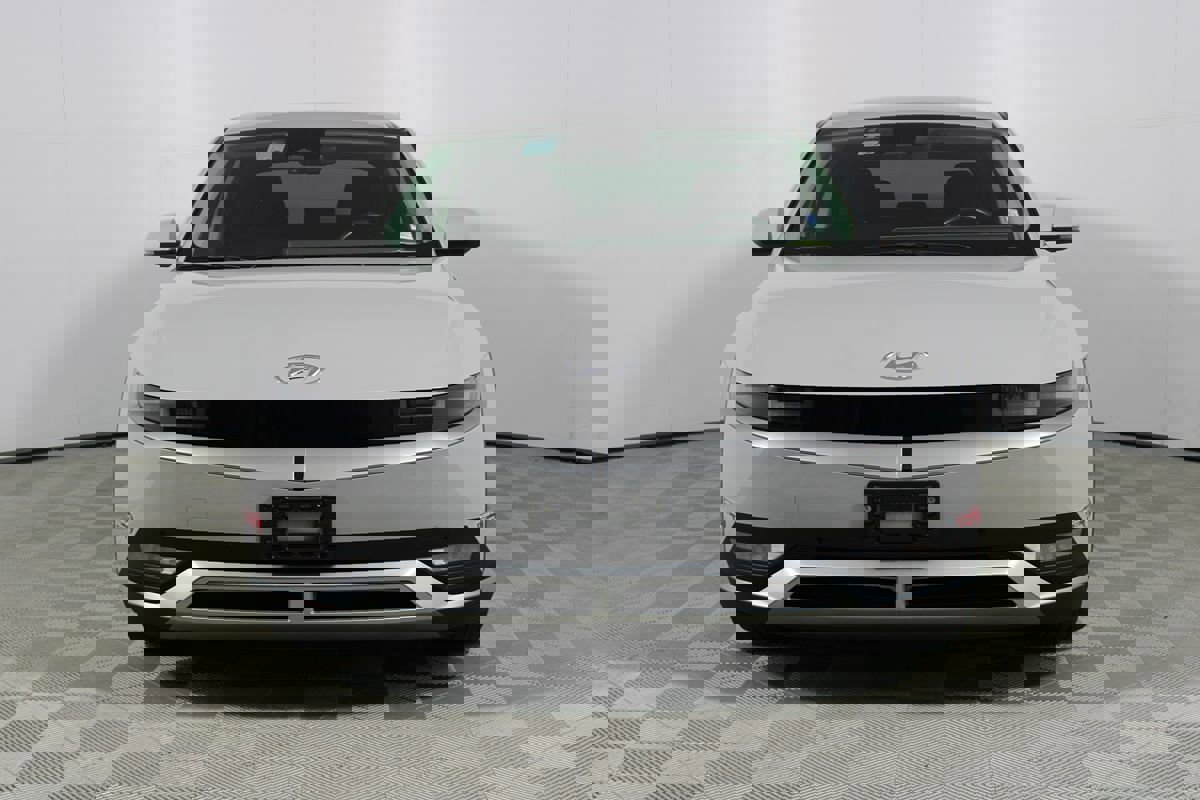 Used 2024 Hyundai Ioniq 5 SEL image 28