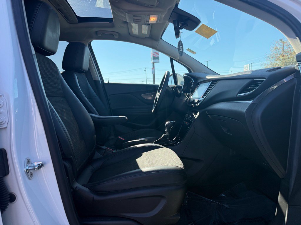 Used 2017 Buick Encore Preferred w/ Experience Buick Package FWD image 23
