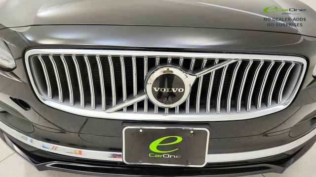Used 2023 Volvo S90 B6 Plus AWD/4WD image 23