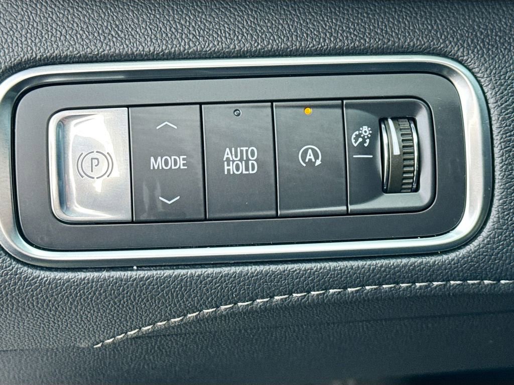 Used 2025 Buick Enclave Preferred image 22