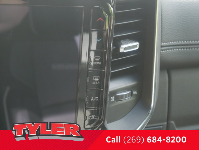New 2026 RAM 2500 Laramie w/ Night Edition AWD/4WD image 32