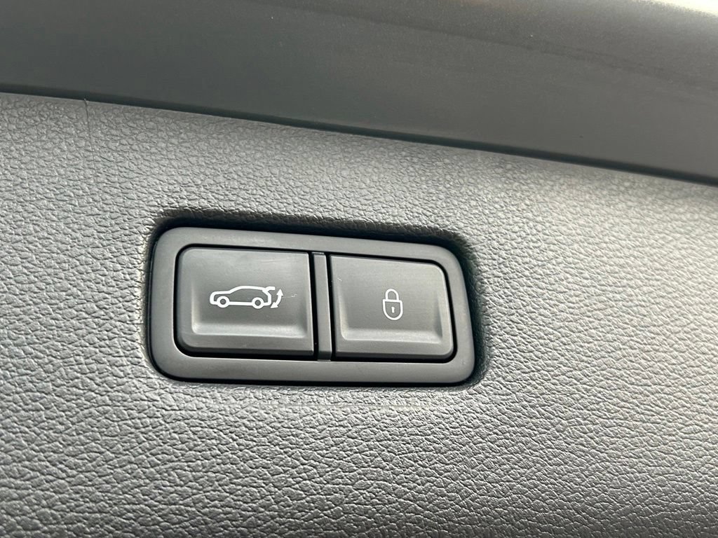 Used 2025 Genesis GV80 2.5T Standard AWD/4WD image 55
