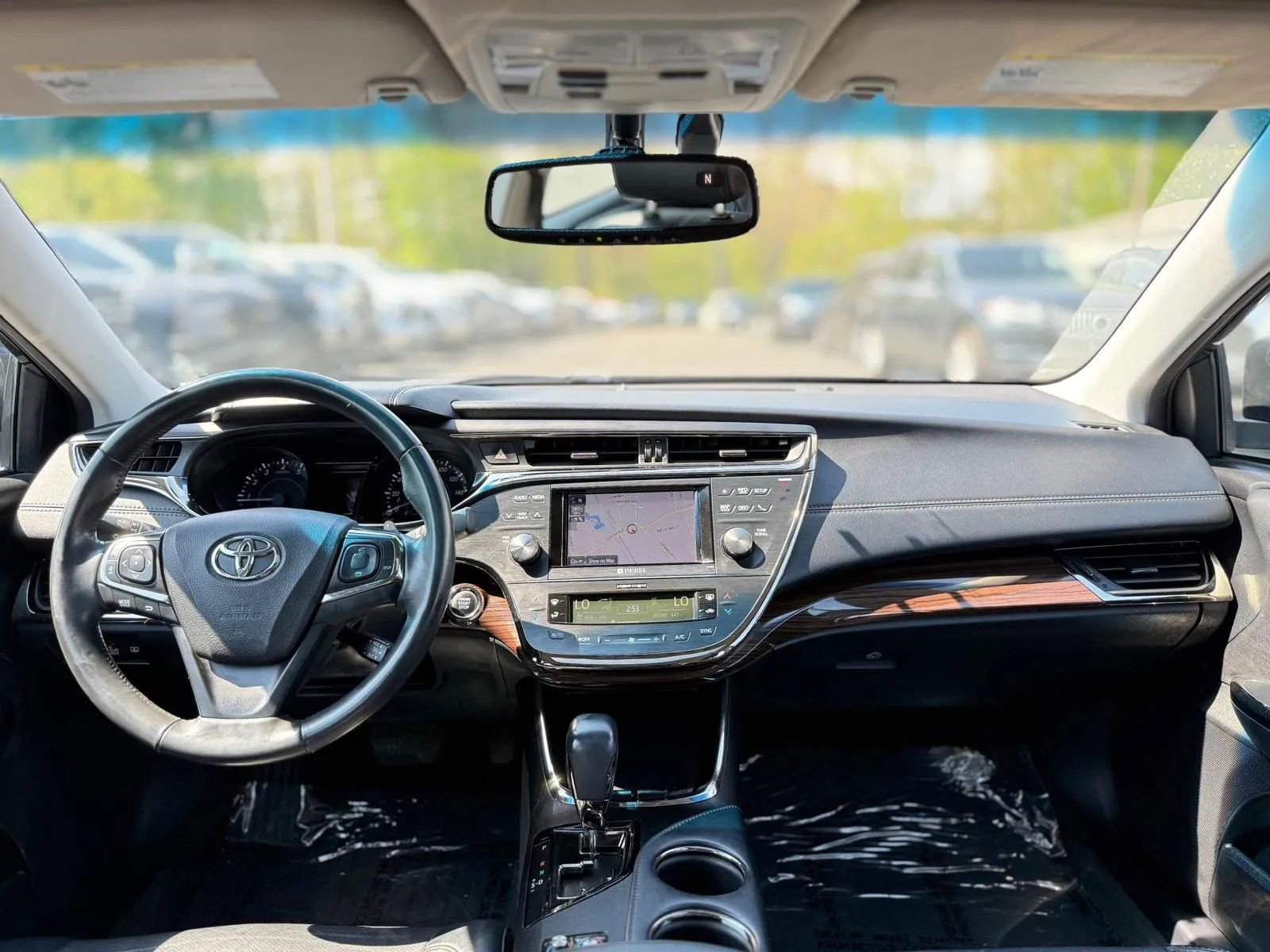 Used 2013 Toyota Avalon Limited FWD image 23