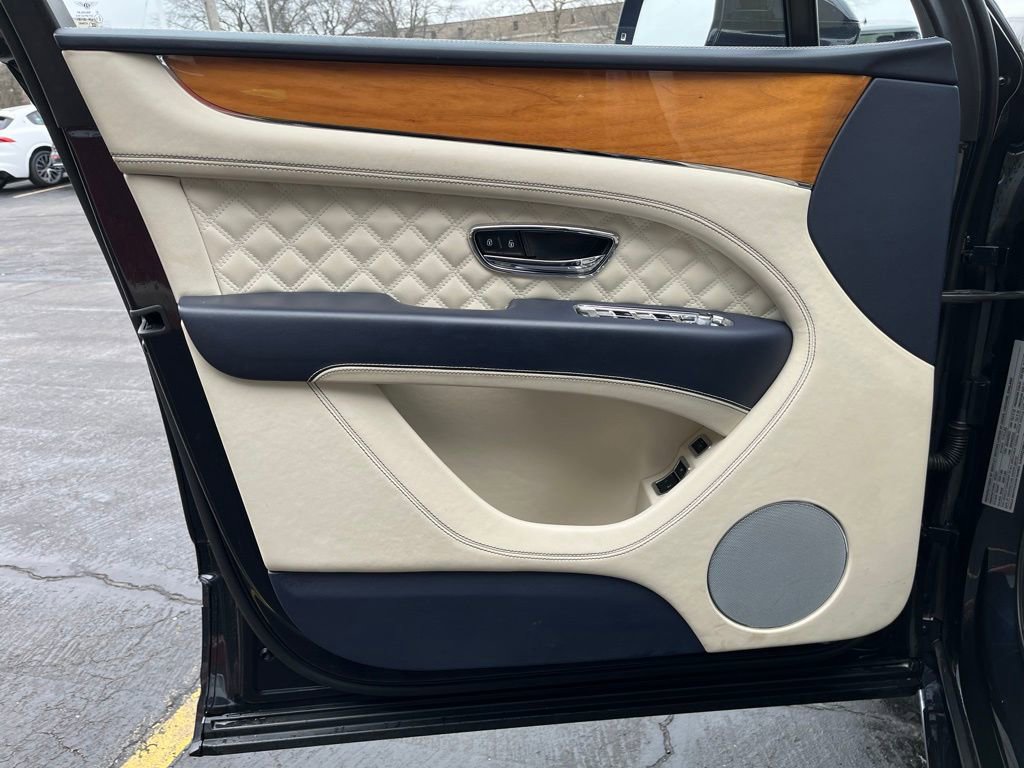 Used 2021 Bentley Bentayga Speed image 24