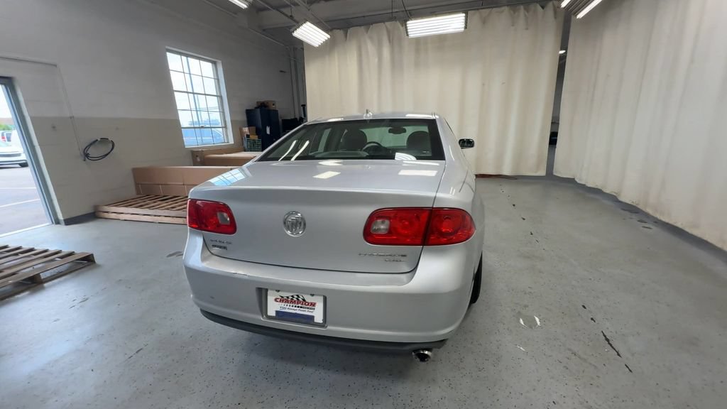 Used 2011 Buick Lucerne CXL FWD image 9