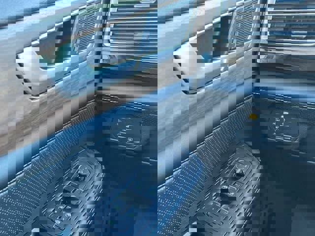 Used 2024 Volkswagen Atlas SE image 30