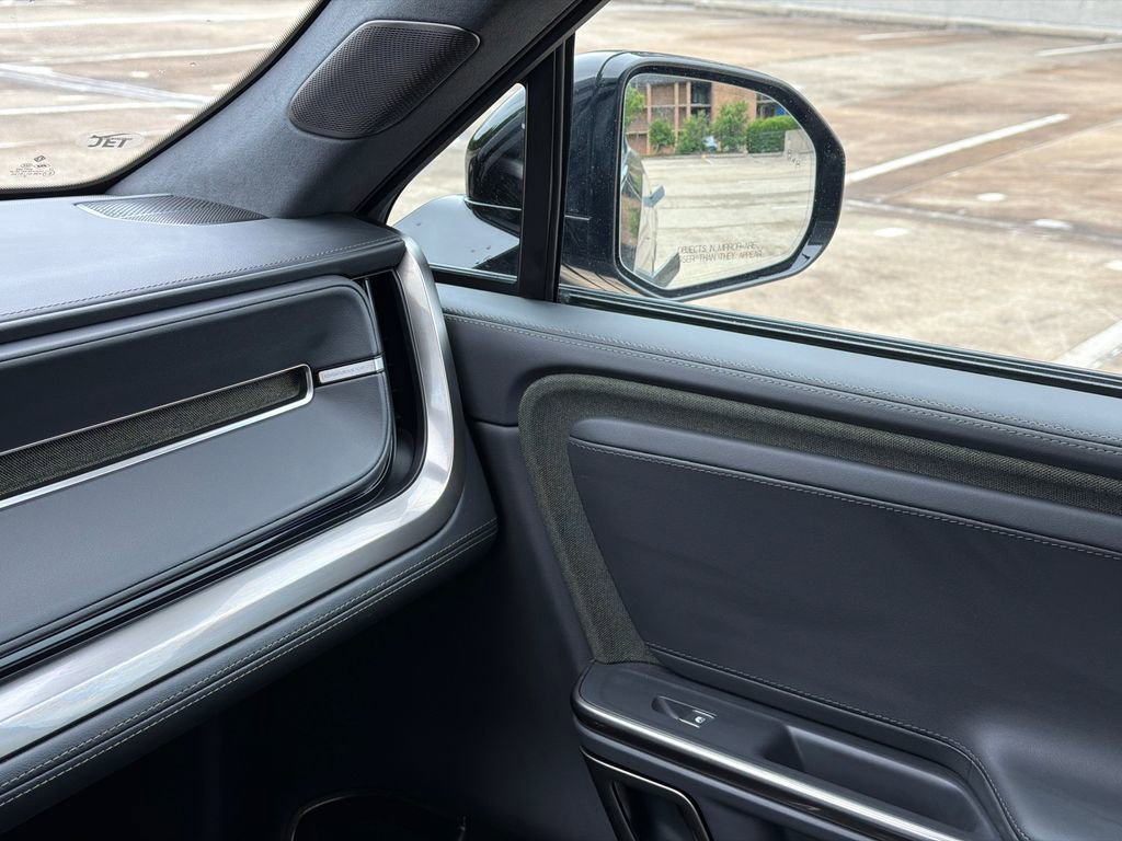 Used 2023 Rivian R1S Adventure AWD/4WD image 37