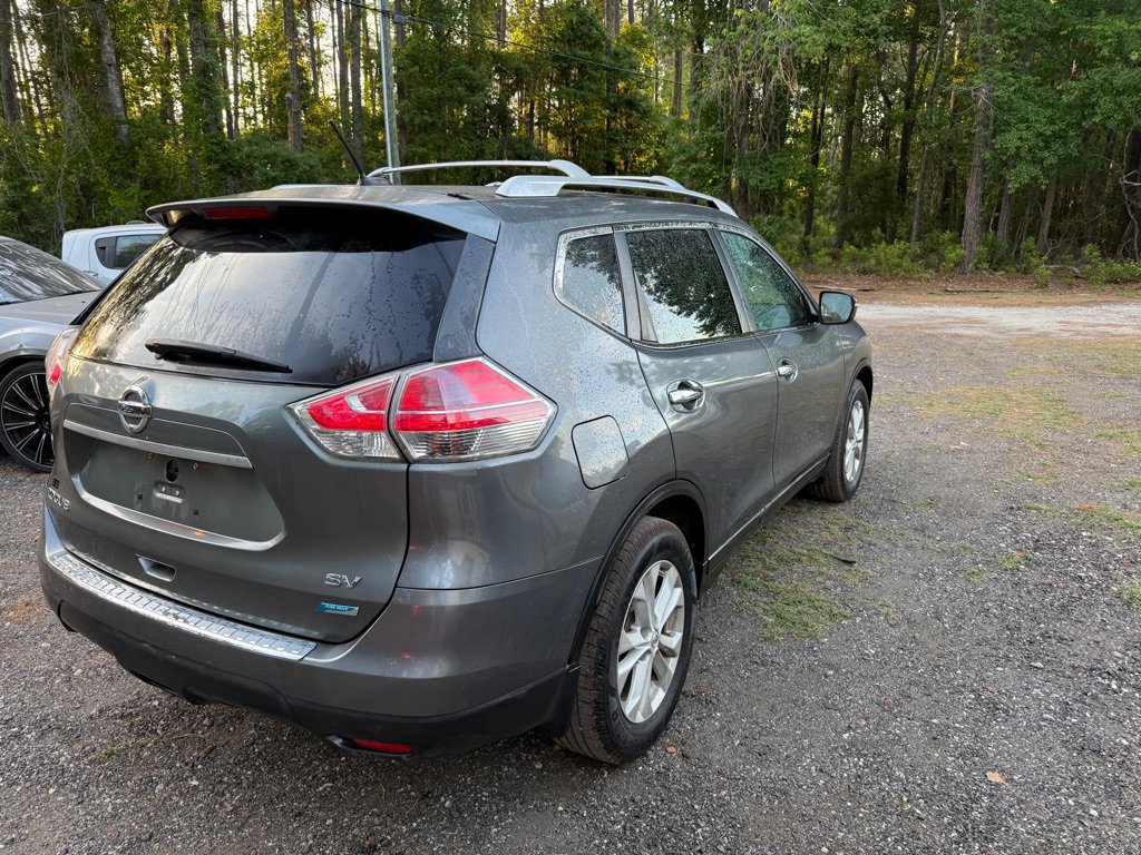 Used 2014 Nissan Rogue SV FWD image 6