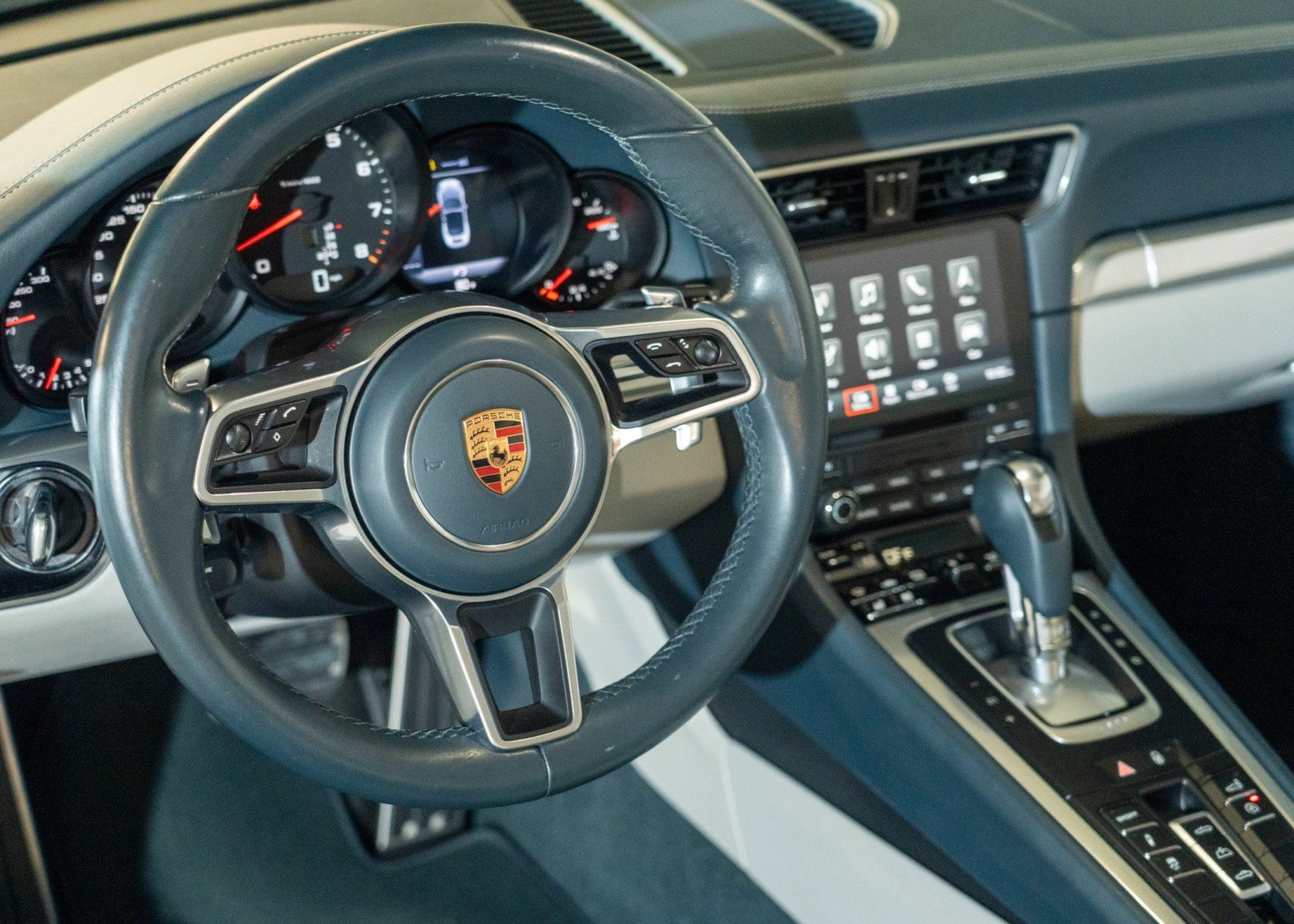 Certified 2018 Porsche 911 GT2 RS image 16