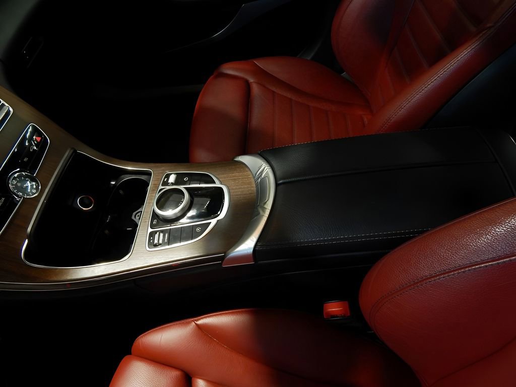 Used 2019 Mercedes-Benz C 300 4MATIC Sedan image 19