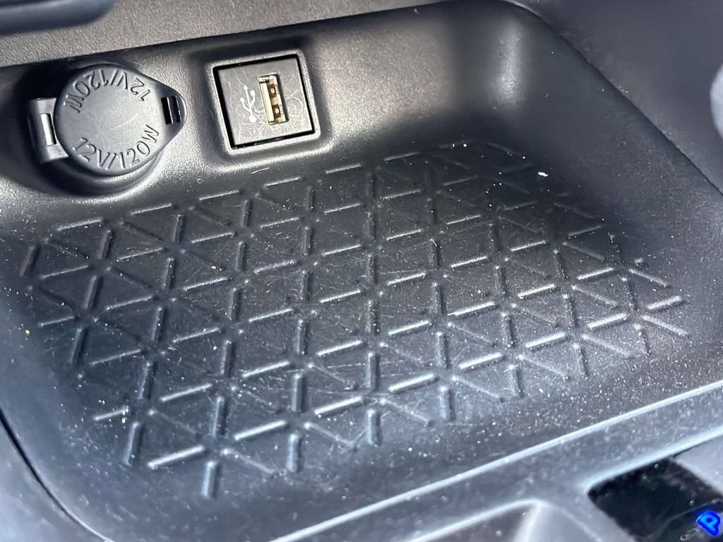 Certified 2025 Toyota RAV4 LE FWD image 19