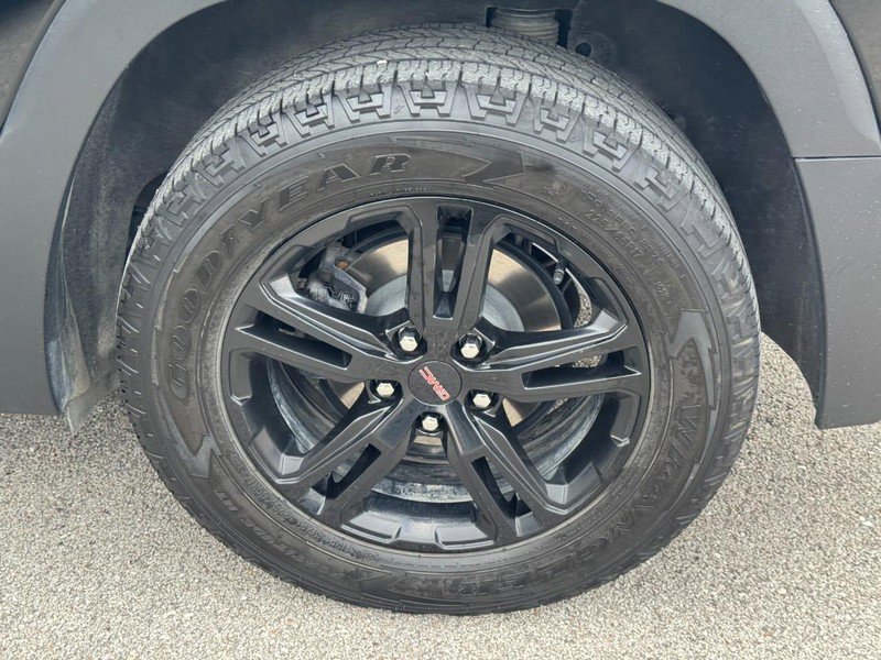 Used 2024 GMC Terrain AT4 w/ LPO, Floor Liner Package image 7