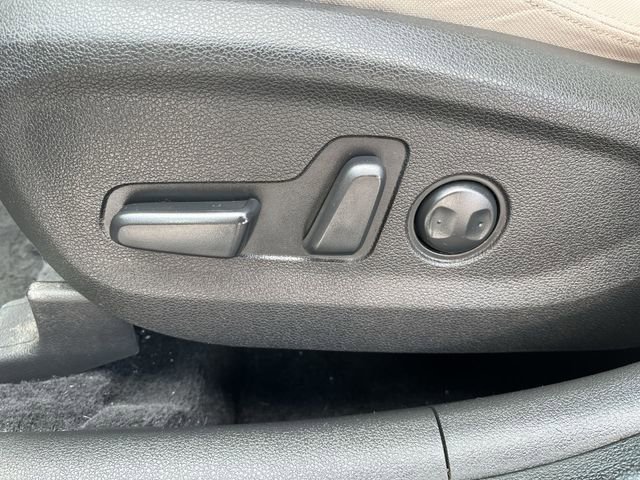 Used 2016 Hyundai Tucson SE w/ Option Group 02 AWD/4WD image 16