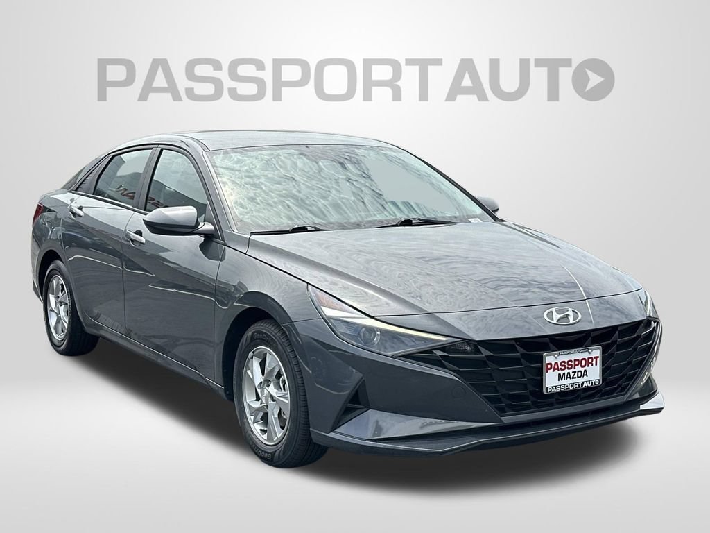 Used 2023 Hyundai Elantra SE FWD image 6