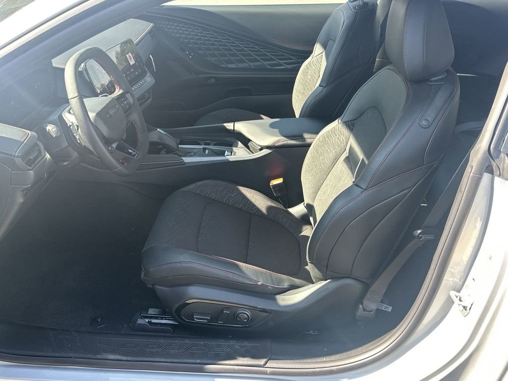 New 2025 Dodge Charger R/T w/ Quick Order Package 25M R/T image 9