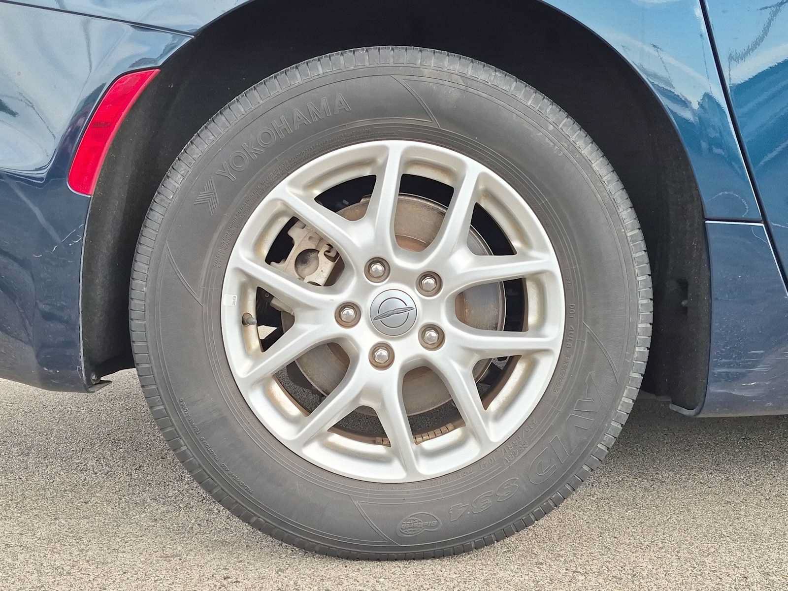 Used 2024 Chrysler Pacifica Touring-L FWD image 14