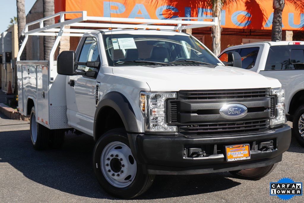 Used 2019 Ford F550 2WD Regular Cab Super Duty image 2