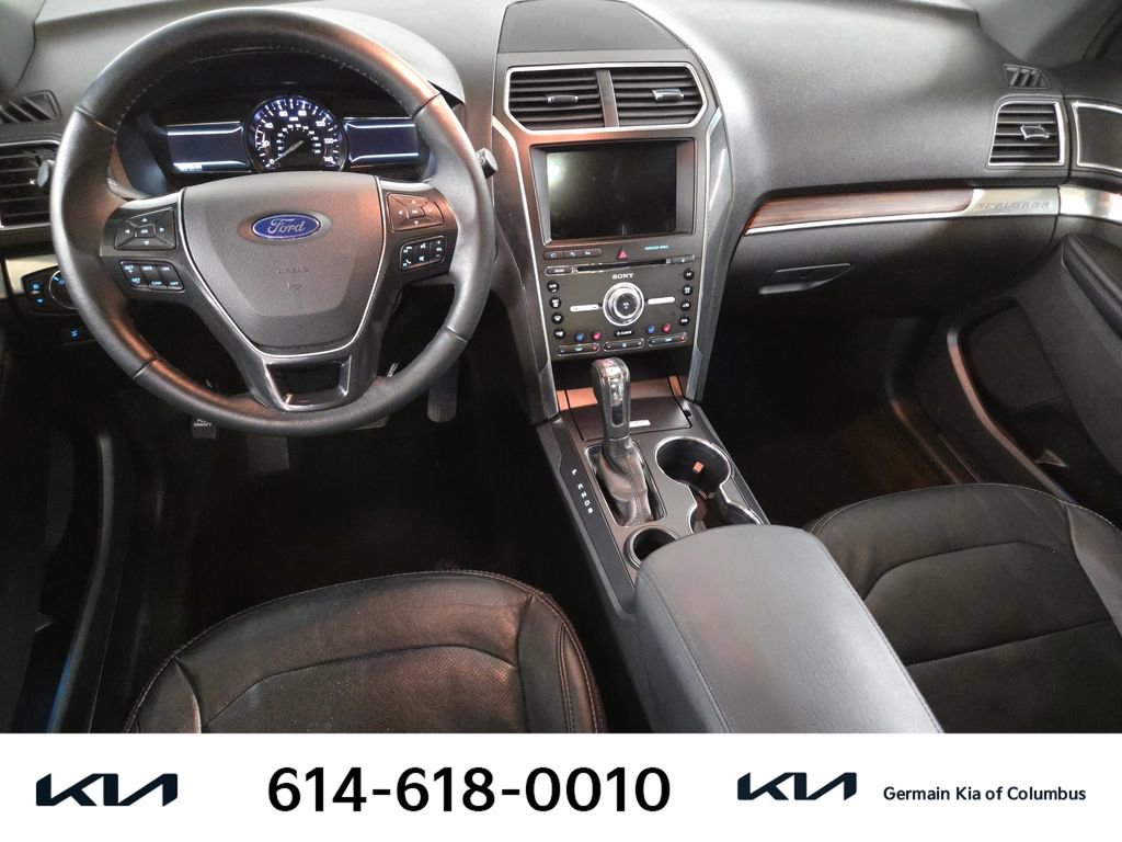 Used 2017 Ford Explorer Limited w/ Equipment Group 301A FWD image 17