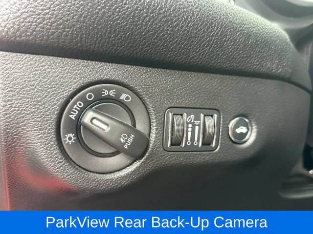 Used 2016 Dodge Challenger R/T Plus RWD image 17