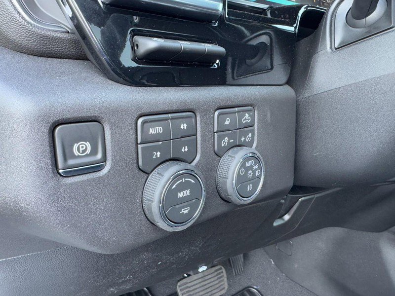 New 2026 Chevrolet Silverado 3500 LTZ w/ LTZ Convenience Package image 43
