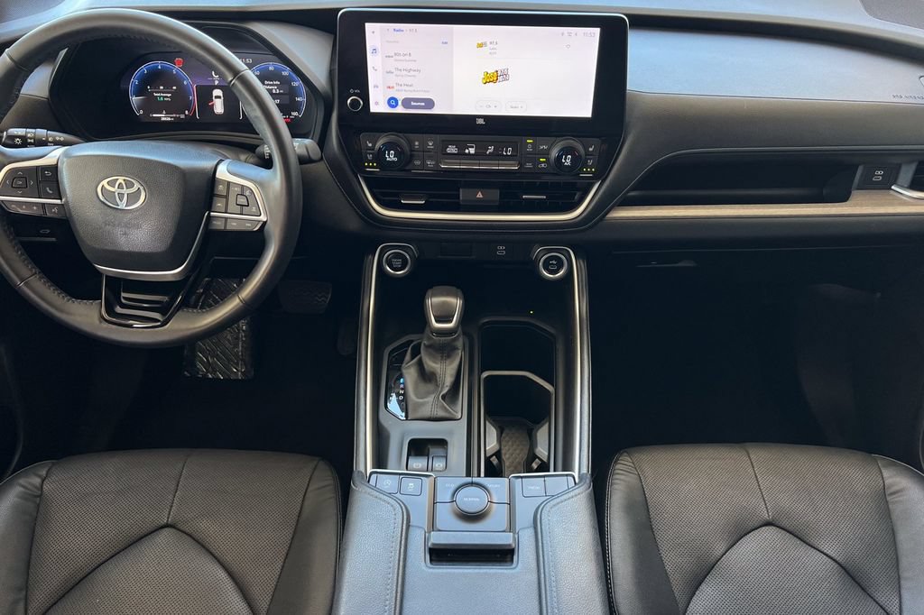 Certified 2024 Toyota Grand Highlander FWD image 17