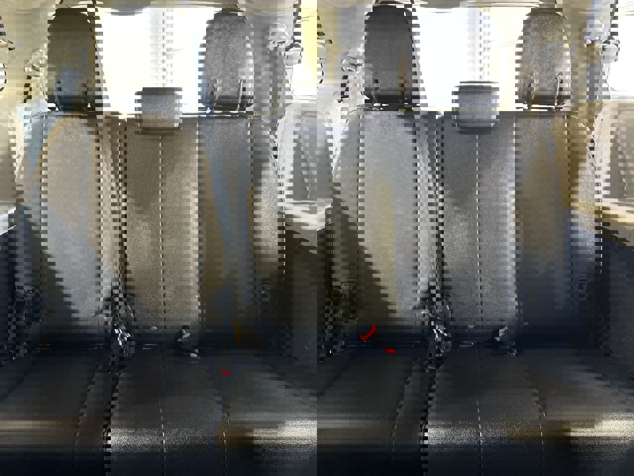 Used 2018 Toyota Sienna SE image 23