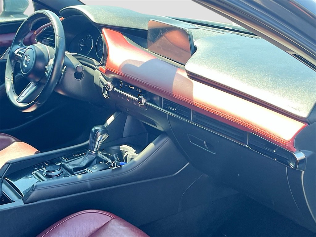 Used 2020 MAZDA MAZDA3 Hatchback w/ Premium Package image 30