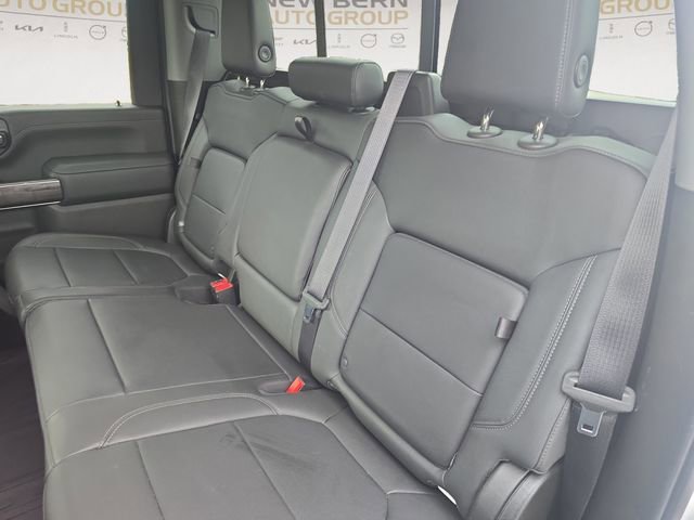 Used 2022 Chevrolet Silverado 2500 LTZ w/ LTZ Premium Package image 13