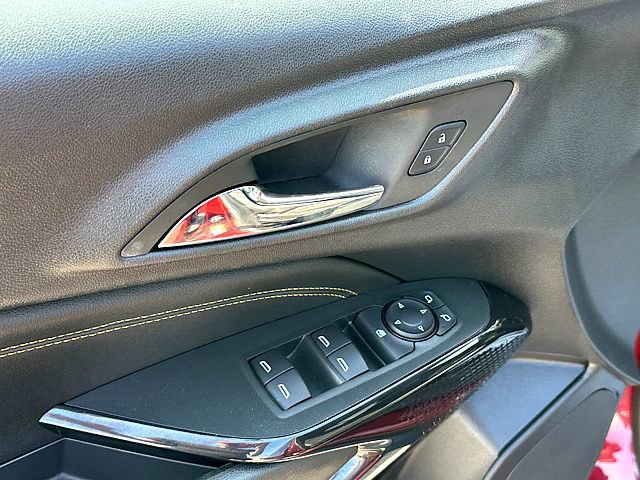 Used 2024 Chevrolet Trax LT w/ Sunroof Package FWD image 21