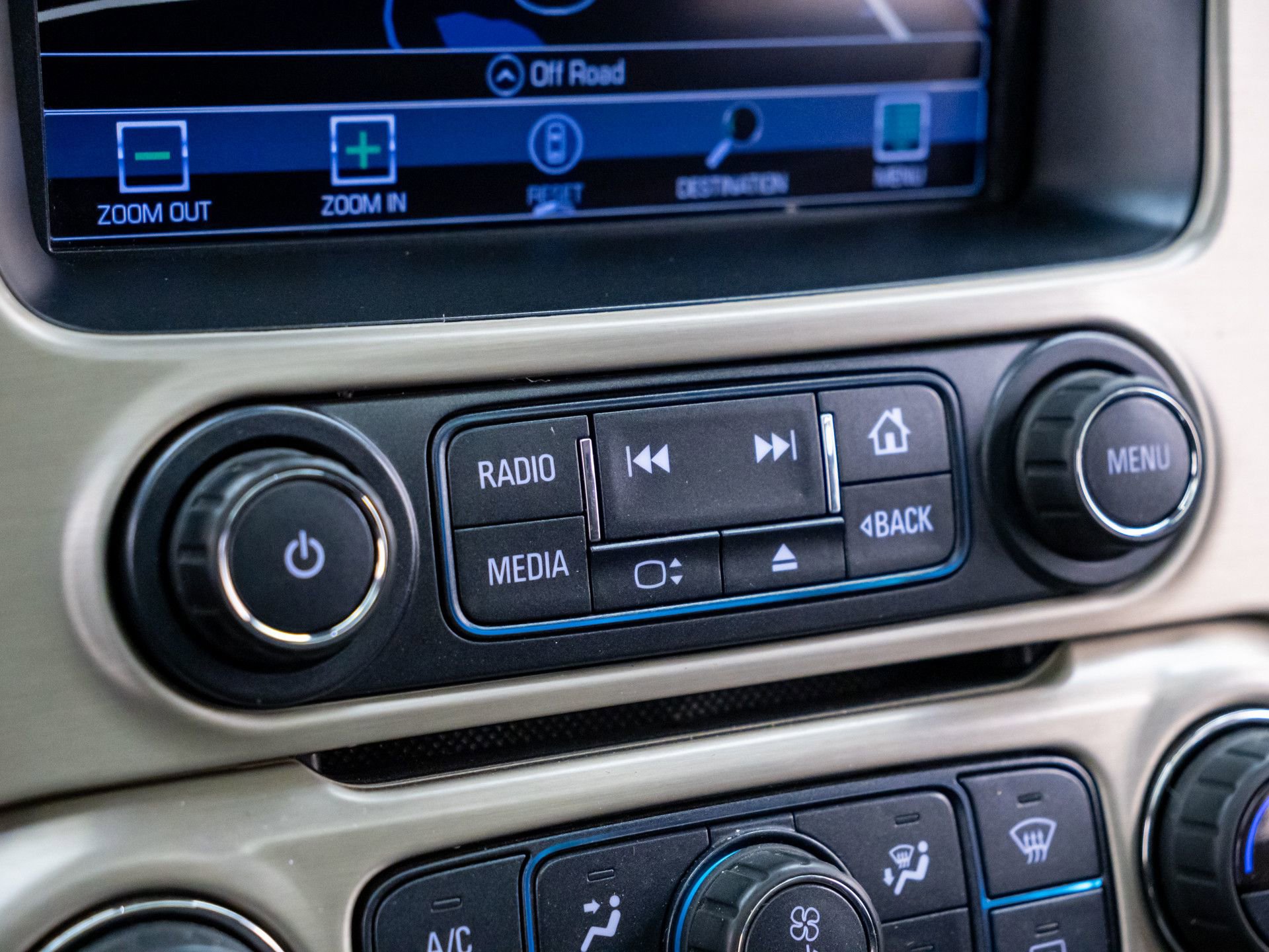 Used 2018 GMC Yukon Denali AWD/4WD image 28