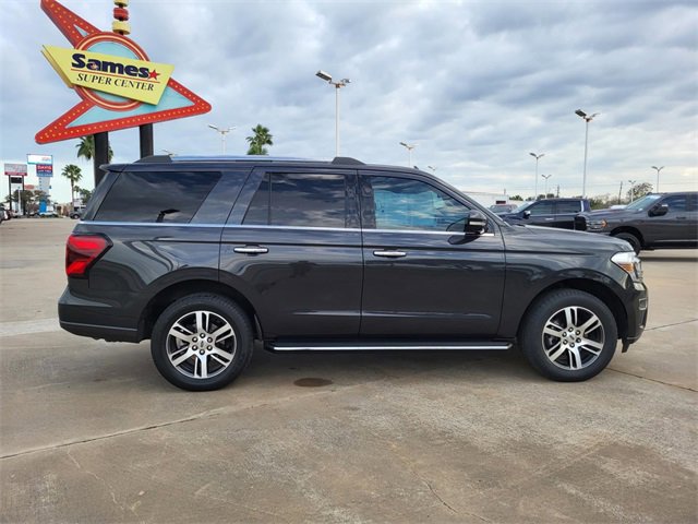Used 2022 Ford Expedition Limited image 23