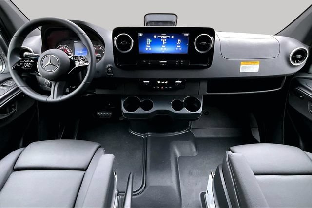 New 2026 Mercedes-Benz Sprinter 2500 image 7