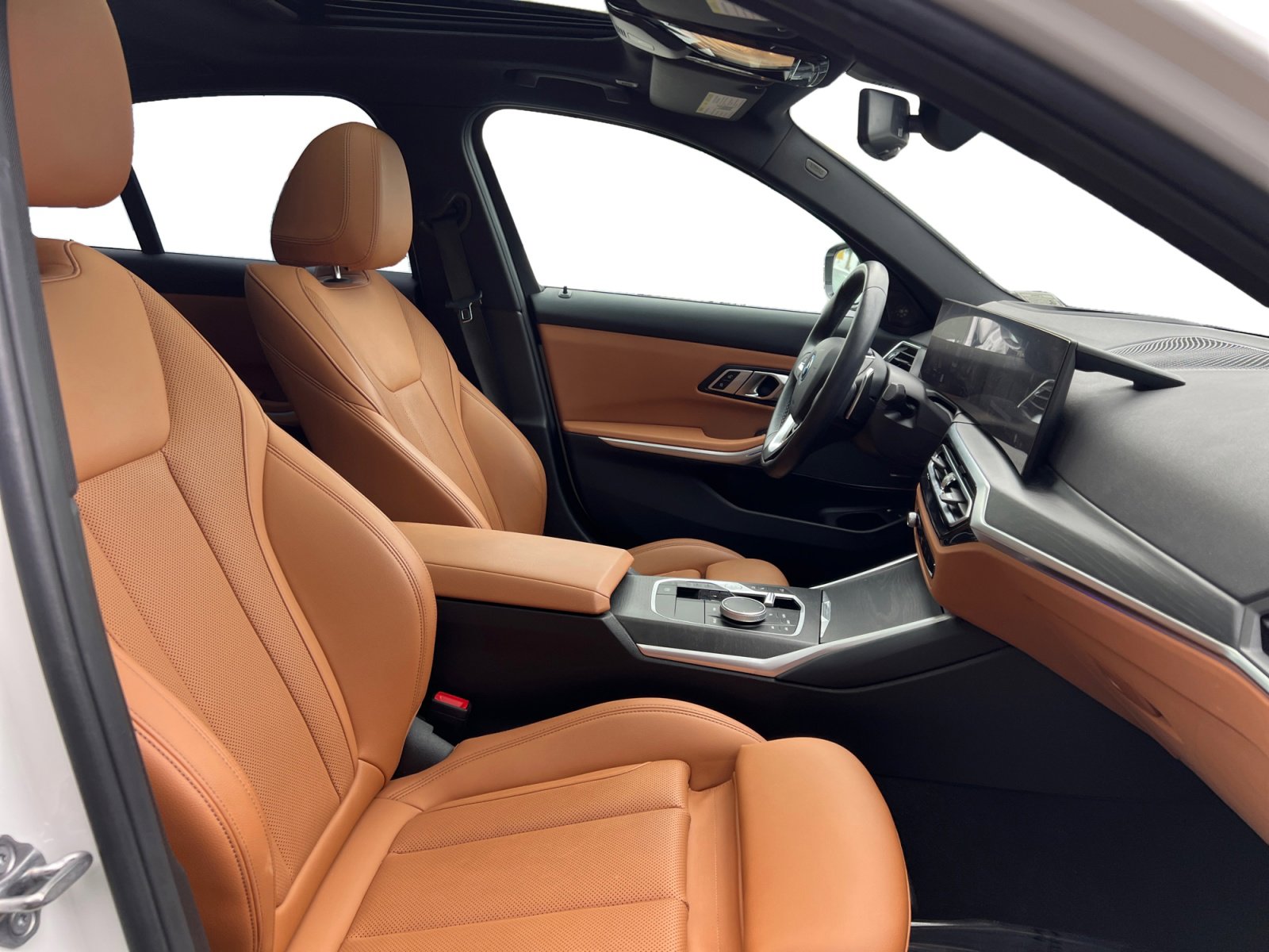 Used 2023 BMW 330e w/ Premium Package image 15