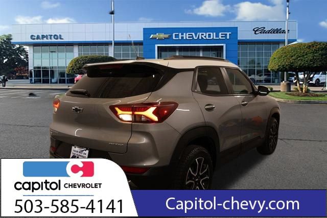 Used 2023 Chevrolet TrailBlazer ACTIV w/ Convenience Package AWD/4WD image 3
