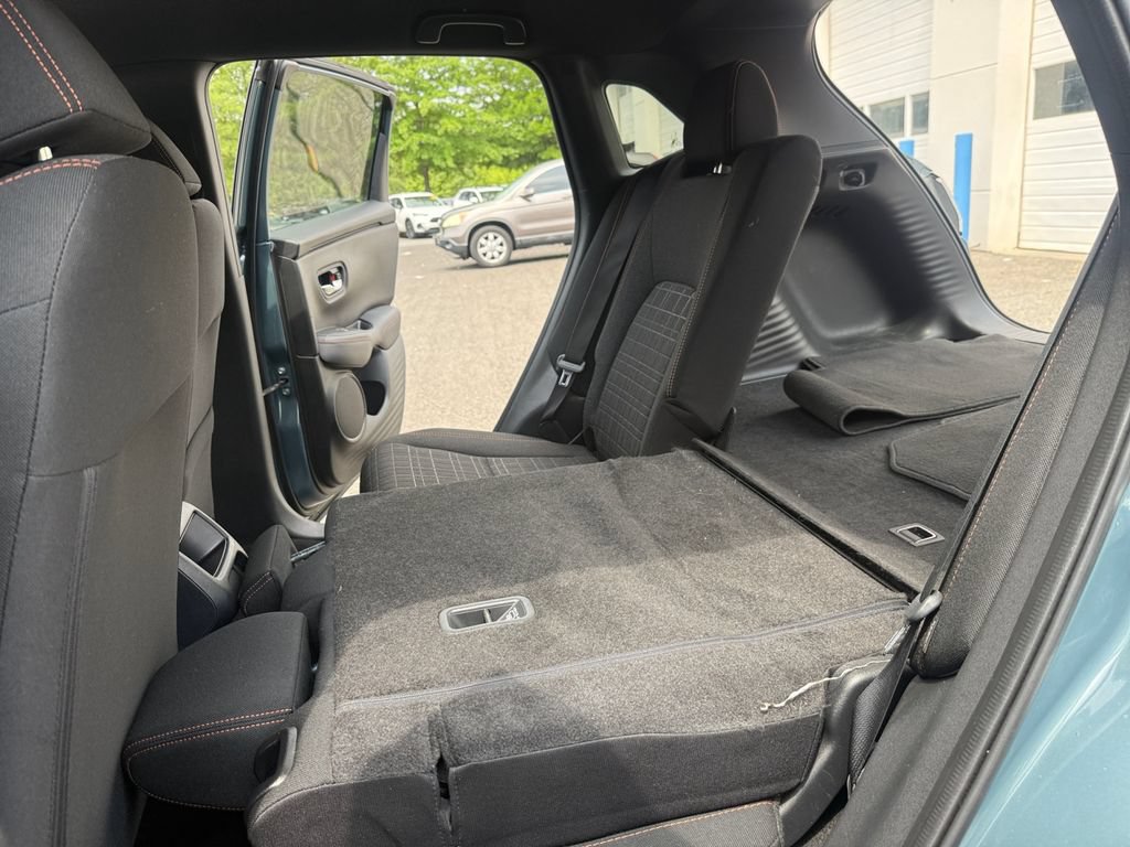 Certified 2025 Honda HR-V Sport image 26