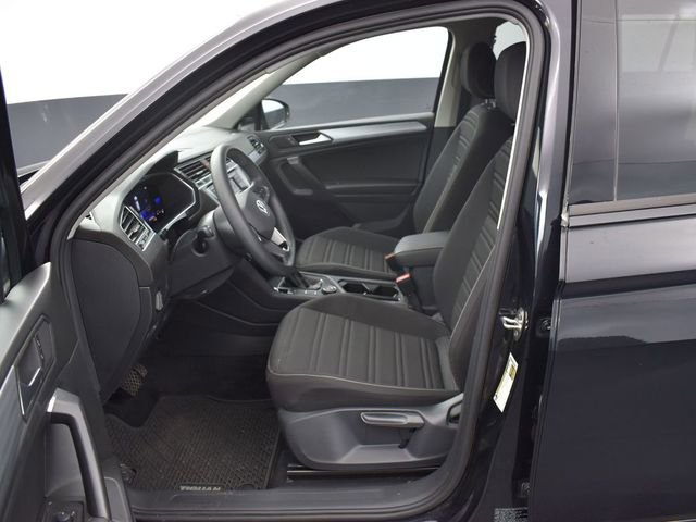 Used 2022 Volkswagen Tiguan S image 9