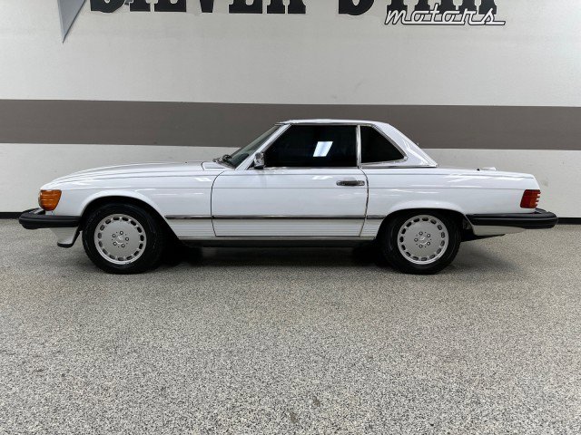 Used 1988 Mercedes-Benz 560 SL image 5